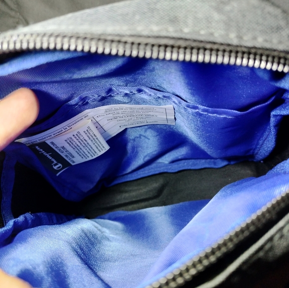 Champion side bag - Picture 4 of 4